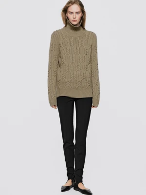 Dzianinowy Sweter O Splocie Warkoczowym Ze 100% Wełny – Limited Edition - Beżowy - Massimo Dutti - Female