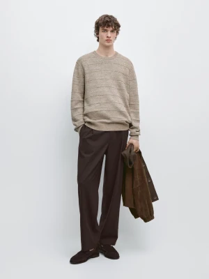 Zdjęcie produktu Dzianinowy Sweter W Paski Z Okrągłym Dekoltem - Norkowy - - Massimo Dutti - Mężczyzna
