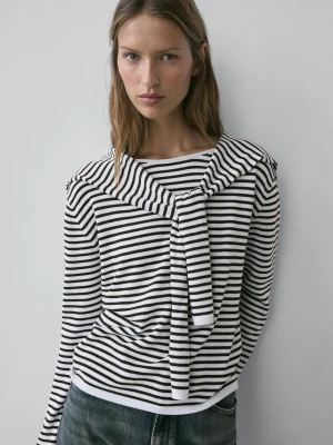 Dzianinowy Sweter W Paski Z Ozdobnymi Rękawami - Jasnoniebieski - - Massimo Dutti - Kobieta