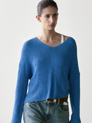 Dzianinowy Sweter Z Dekoltem W Serek Z Mieszanki Bawełny - Chabrowy - - Massimo Dutti - Kobieta