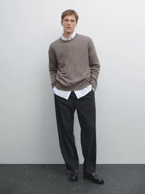 Dzianinowy Sweter Z Kaszmiru Z Okrągłym Dekoltem - Ciemny Khaki - - Massimo Dutti - Mężczyzna