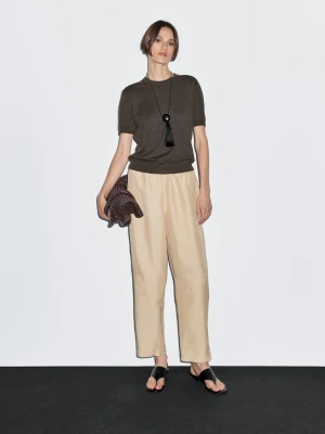 Dzianinowy Sweter Z Mieszanki Wełny Z Krótkim Rękawem - Czekoladowy - - Massimo Dutti - Kobieta