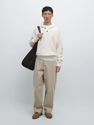 Dzianinowy Sweter Z Półgolfem I Dekoltem Na Guziki - Surowy - - Massimo Dutti - Mężczyzna