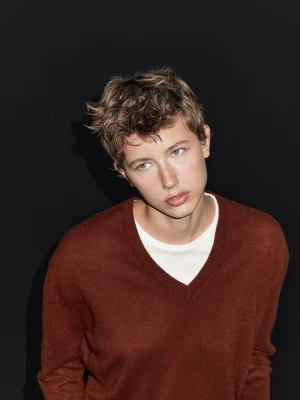 Dzianinowy Sweter Ze 100% Kaszmiru Z Dekoltem W Serek - Bordowy - - Massimo Dutti - Kobieta
