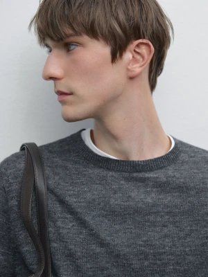 Dzianinowy Sweter Ze 100% Lnu Z Krótkim Rękawem - Sprany Granatowy - - Massimo Dutti - Mężczyzna