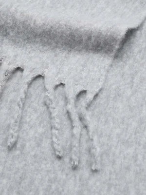 Dzianinowy szalik z frędzlami szary - Teen - Rozmiar uniwersalny - MANGO TEEN