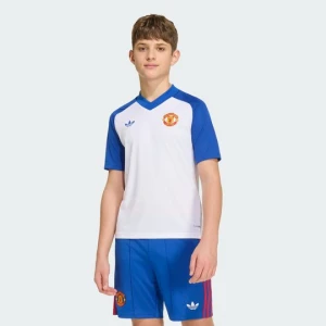 Dziecięca koszulka przedmeczowa Manchester United 26 / 27 Adidas
