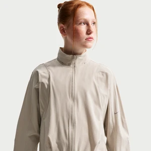 Dziewczęca kurtka z tkaniny z ochroną przed promieniowaniem UV Nike MAVN - Brązowy