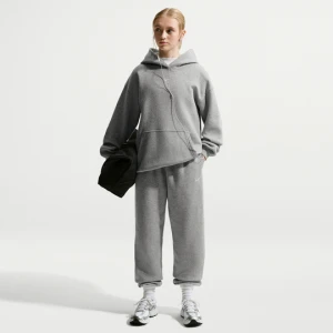 Dziewczęce spodnie o luźnym kroju Nike Studio Fleece - Szary