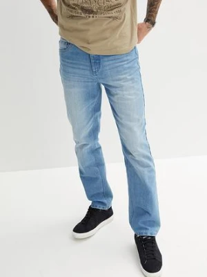 Dżinsy Classic Fit Straight bonprix