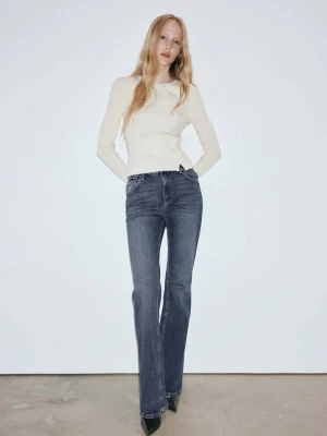 Dżinsy flare high waist ciemnoniebieski - Kobieta - MANGO