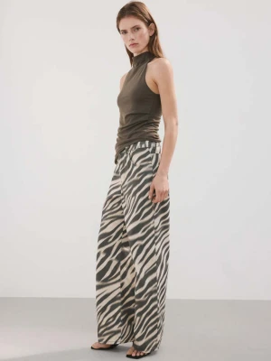 Dżinsy o prostym kroju w zebrę złamana biel - Kobieta - - MANGO