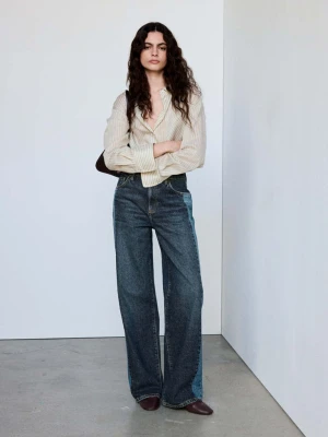 Jeansy wide leg z kontrastowym detalem ciemnoniebieski - Kobieta - MANGO