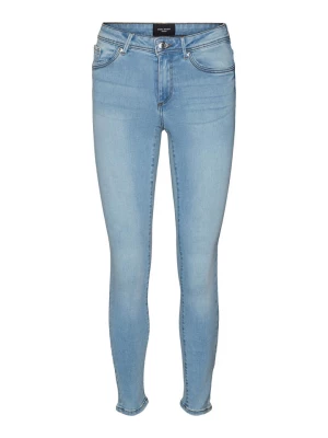 Vero Moda Dżinsy "Tanya" - Skinny fit - w kolorze błękitnym rozmiar: S/L32