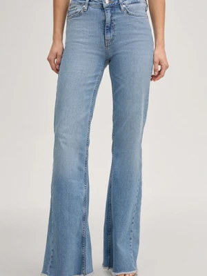 Dżinsy typu bootcut Milena z jasnoniebieskiego denimu Joop