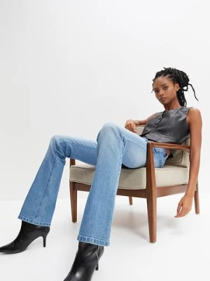 Jeansy z rozkloszowanymi nogawkami, mid waist, ze stretchem bonprix
