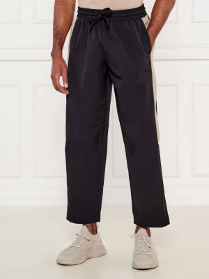 EA7 Spodnie dresowe | Oversize fit czarny