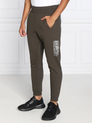EA7 Spodnie | Regular Fit oliwkowy