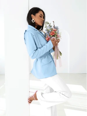 Elegancka długa marynarka z wiązaniem ARSJA - błękitna  magmac 