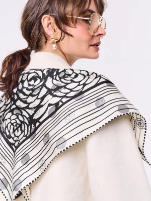 Elegancka jedwabna gawroszka z dwustronnym printem TARANKO