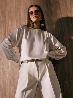 Elegancka kremowa bluzka z satynowej wiskozy TARANKO