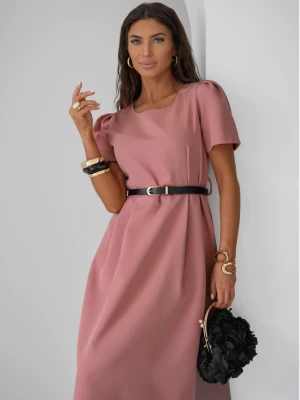 Elegancka sukienka midi z paskiem KERRIE - brudny róż  magmac 