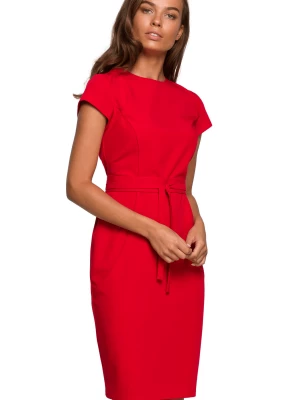 Elegancka sukienka ołówkowa z modelującymi przeszyciami czerwona Stylove