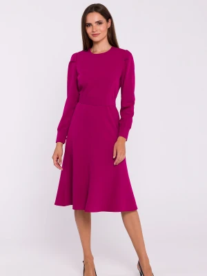 Elegancka sukienka rozkloszowana z paskiem fioletowa Stylove