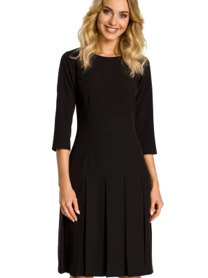 Elegancka sukienka z obniżoną talią i kontrafałdami czarna Sukienki.shop