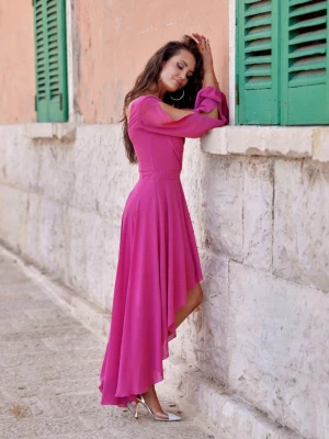 Elegancka szyfonowa fuksjowa sukienka z długim rękawem Luca Roco