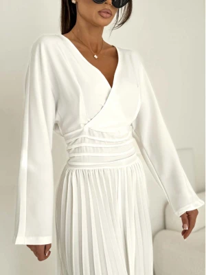 Elegancki kombinezon z plisowanymi nogawkami ADRA - biały  magmac 