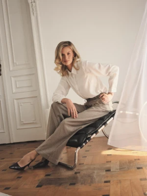 Eleganckie beżowe spodnie wide leg nadruk w kratkę Greenpoint