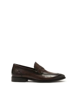 Eleganckie brązowe loafersy ze skóry Kazar