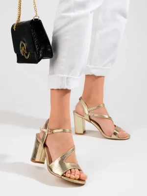 Eleganckie sandały damskie na słupku złote Shelvt