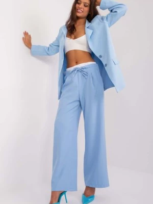 Eleganckie spodnie z podwójną talią jasno niebieskie