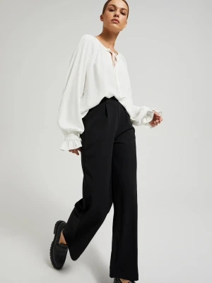 Eleganckie spodnie z szerokimi nogawkami i guzikami czarne Moodo