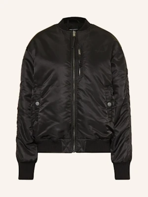 Elias Rumelis Bluzon Frederike schwarz