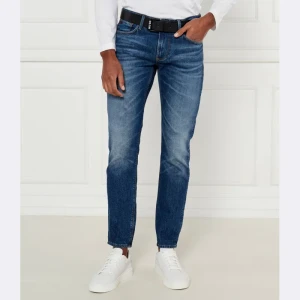 Emporio Armani Jeansy j06 | Slim Fit
