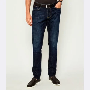 Emporio Armani Jeansy j06 | Slim Fit