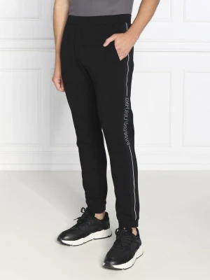 Zdjęcie produktu Emporio Armani Spodnie dresowe | Regular Fit
