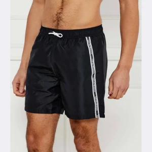 Emporio Armani Szorty kąpielowe | Regular Fit