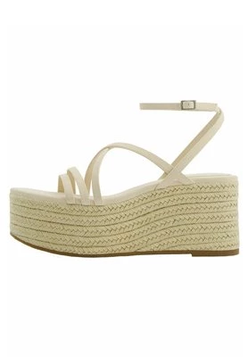 Espadryle Bershka