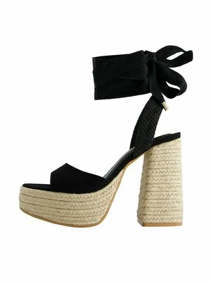 Espadryle Bershka