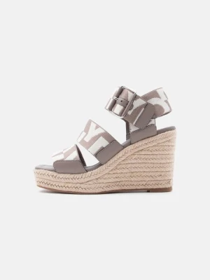 Espadryle DKNY taupe