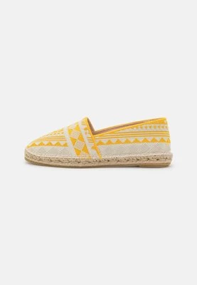 Espadryle Macarena