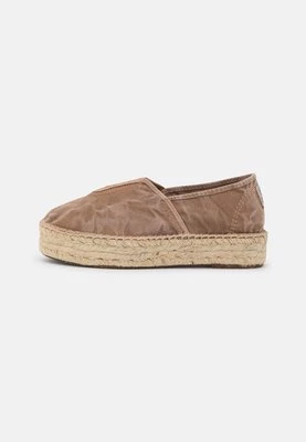 Espadryle Natural World