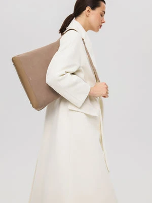 Estro: Beżowa torebka damska na ramię z weluru naturalnego