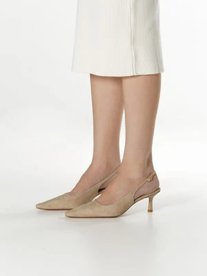 Estro: Beżowe welurowe czółenka damskie typu slingback na niskim obcasie
