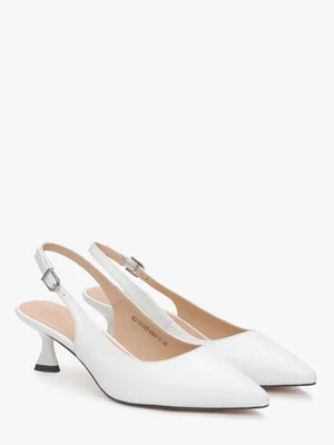 Estro: Białe skórzane czółenka damskie z odkrytą piętą na niskim obcasie kielichowym