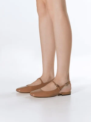 Estro: Brązowe sandały damskie na płaskim obcasie typy slingback